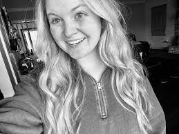 Chloe Mabry's Instagram, Twitter & Facebook