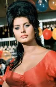 What did Elizabeth Montgomery think of her own beauty?