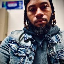 Chandra Metts's Instagram, Twitter & Facebook