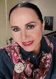 Caridad Capote's Instagram, Twitter & Facebook