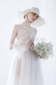 Many designers have included modest wedding dresses in their wedding dress collections, and in 2019, fashion designers want every bride to find a dress in their 2019 wedding dress collection. Freya Wedding Dress 2019 Collection Divine Atelier Muslimah Wedding Dress Gothic Wedding Dress Wedding Bridesmaid Dresses