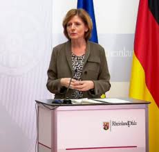 Auf der agenda steht auch die frage, unter welchen voraussetzungen die einschränkungen der grundrechte. Wie Weiter Mit Den Corona Impfungen Impfgipfel Nationaler Impfplan Soll Fur Mehr Planungssicherheit Sorgen Mainz