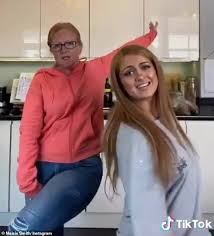 Star sessions waaw.tv · julia 00 waaw.tv · ñ€ð°ð·ð²ñ ð·ðºð° ð°ð»ñœ ñ. Eastenders Star Maisie Smith And Mum Dance To Britney Spears S Toxic Daily Mail Online