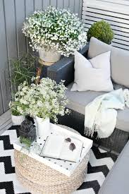 Terrassenbepflanzung Tipps So Gestalten Sie Eine Grune Wohlfuhloase Im Freien Wohnung Mit Balkon Einrichten Kleines Balkon Dekor Kleine Aussenraume