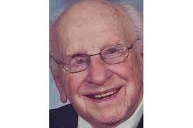 Cheryl Riffe's Instagram, Twitter & Facebook