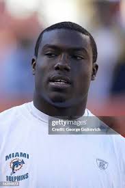 40 Photos & High Res Pictures