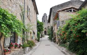Les Gorges De L Aveyron De Bruniquel A Saint Antonin Noble Val La Mariniere En Voyage