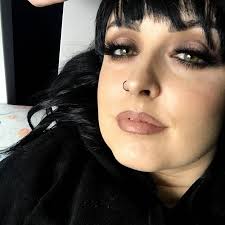 ChloeMish Makeup (Chloë Ockenden) (@chloemishmakeup) • Instagram photos and  videos