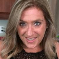 Elizabeth Elman's Instagram, Twitter & Facebook