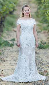 40 Beautiful Wedding Dresses For 40 Year Old Brides Ideas Wedding Dresses Unique Curvy Wedding Dress Petite Wedding Dress