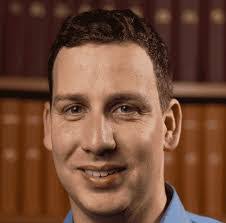 Adam Oberlander's Instagram, Twitter & Facebook