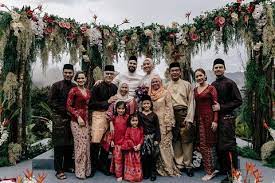 Yuna, dressed in a beautiful white outfit, looked elegant with adam by her side. Yuna S Wedding In Malaysia Yuna Zarai Adam Sinclair Wedding
