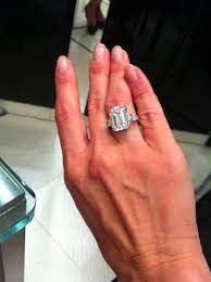 Grace Kelly S Ring Ugh Grace Kelly Engagement Ring Celebrity Engagement Rings Kelly Ring