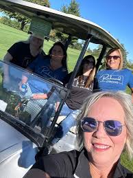 Chip in Fore Richmond