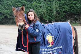Aux dires de la vedette sarthoise, la défaite du nouveau roi de vincennes n'est pas. C Est La Cousine De Jean Michel Marie Bazire Graine De Championne Les Nouvelles De Sable