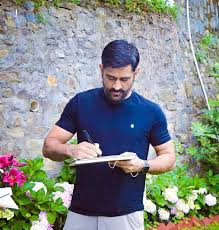 The pandya brothers are famous for their amazing hairstyles. Csk Skipper Ms Dhoni S New Look Goes Viral Writejet