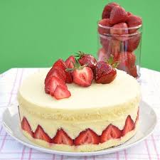 French Fraisier To Celebrate My First Blog Birthday Refeicoes De Aniversario Sobremesas Deliciosas Bolo De Aniversario De Morango