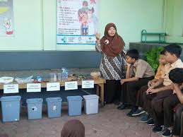 131 387 258 tempat/tanggal lahir : Profil Guru Bu Teti Herawati Kepala Sekolah Baru Sdi Sabilina Bekasi Media Informasi Komite Sd Islam Sabilina Bekasi