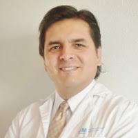 PDF) Quiste parameniscal gigante complicado con disección distal e  infección regional