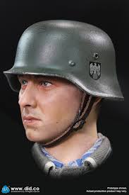 DID Corp: Generation War: German WH Unteroffizier "Fried" 1/6 Collectible  Figure