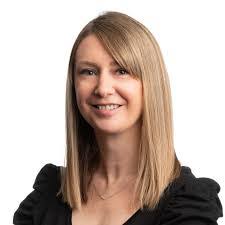 Naomi Barnes's Instagram, Twitter & Facebook