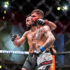 Cody garbrandt is usually criticized for having poor control of his emotions, which leads to poor fight iq, which leads to him having been knocked out three fights in a row. Kphkrhht9pxx M