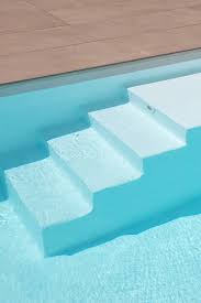 Klassische Pooltreppe Pool Im Garten Gartenpools Garten Landschaftsbau