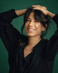 Evin ahmad has been called an unstoppable force of nature, one of sweden's most interesting actors and utterly irresistible. Se Evin Ahmad Kasta