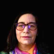 Karin Minor's Instagram, Twitter & Facebook