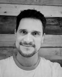 In the Spotlight: Tim Seale, starring in Theatre Downtown's 'Prelude to a  Kiss'