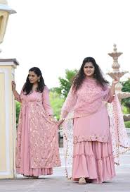 While a few online shopping sites for women might focus on apparel, others on ethnic wear, and yet others on home décor, myntra brings you everything under. Plus Size Ethnic Fusion Wear India S Most Affordable Plus Size Stor The Plus Size Store By Meera Creations