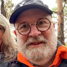 BasicAppleGuy: "How much storage are people us…"