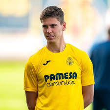 Foyth posted one wedding photo of him and ariana on july 15, 2019, and thanked everyone who accompanied them on their big. Juan Foyth Biography Age Height Wife Net Worth Family