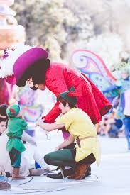 Peter Pan And Captain Hook Disney Face Characters Disney Characters Costumes Disney Theme Parks
