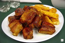 Receita de costelinha suiína (porco) marinada por 24 horas, coberta/caramelizada com molho barbecue. Costelinha De Porco Ao Molho Barbecue Guia Da Cozinha