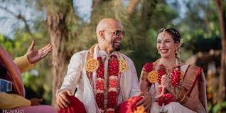Grandson of the renowned mridangam maestro sangeeta kalanidhi shri palakkad raghu, abhishek is also an expert mridangam and kanjira artist and has been giving public concerts since a very young. Mtv S Roadies Producer Raghu Ram Wife Expecting First Child See Pictures The New Indian Express