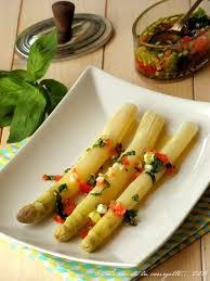 Asperges Blanches Vapeur A La Sauce Vierge Sauce Vierge Asperges Blanches Asperges Blanches Cuisson