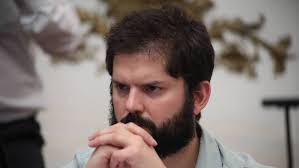 Gracias a dios podemos dejar de lado al amigo jadue, que se sumará a la campaña de boric pero con malas ideas como ha tenido siempre, cerró. Candidatura Presidencial De Gabriel Boric Con Quienes Competira