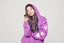 두번ღ twice おしゃれまとめの人気アイデア pinterest 리사 パーカー twice 画像 ダヒョン