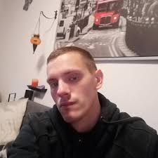 Dazu fällt mir nichts mehr ein! Wo ist das Problem? @deutschepost_dhl 10,49  € in den Wind geschossen weil der Boden nicht aus Karton besteht 🤬