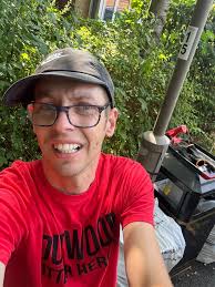 im selling aome brand new airpods generation 2 not looking for much just  need to sell them as i dont use them please cab you message me if your  interested only looking