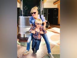 Explore anna delos show's (@annadelosshow) posts on pholder | see more posts from u/annadelosshow about buttplug, nudesfeed and plastt. Anna Faris Talks About Marriage Advice She D Give To Her 8 Year Old Son Jack Entertainment