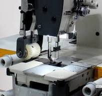 Máy may dây thắt lưng 2 kim có bánh sau