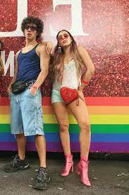Y es que aunque su relación en la ficción de netflix no es precisamente la más adecuada, por ser hermanos, el chileno y la mexicana protagonizan a partir de la segunda temporada. 1994 Danna Paola Y Jorge Lopez Facebook