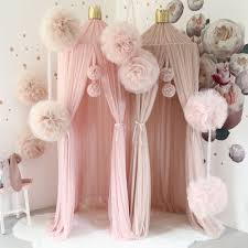 Pom Garland In Light Pink Spinkie