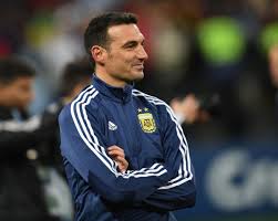 Fue el primer triunfo allí desde 2005, esta vez en duelo de la segunda fecha de las. Retirarse Metrico Menos Lionel Scaloni Cerca Vagabundo Ambicioso