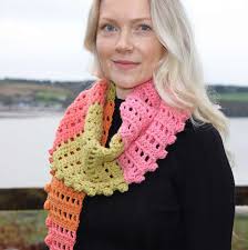 You can find lots of other patterns at breann's stichery. Caron Cake One Skein Crochet Scarf Free Pattern Annie Design Crochet