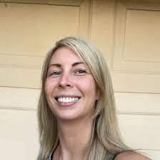 Karen Honaker's Instagram, Twitter & Facebook