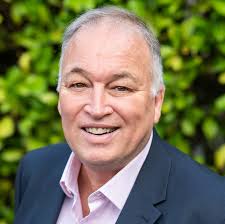 Hey you sexy besties ! Any of you able to help in the ways of mortgage  advice for buying ?