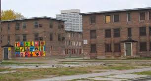 Browse through 4 apartments for sale in dearborn, chicago, il with prices between $69,000 and $125,000. Https Www Urban Org Sites Default Files Publication 28816 412134 An Examination Of The Social And Physical Environment Of Public Housing Residents In Two Chicago Developments In Transition Pdf
